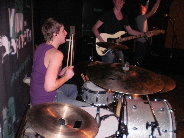 youngdesperate031.jpg