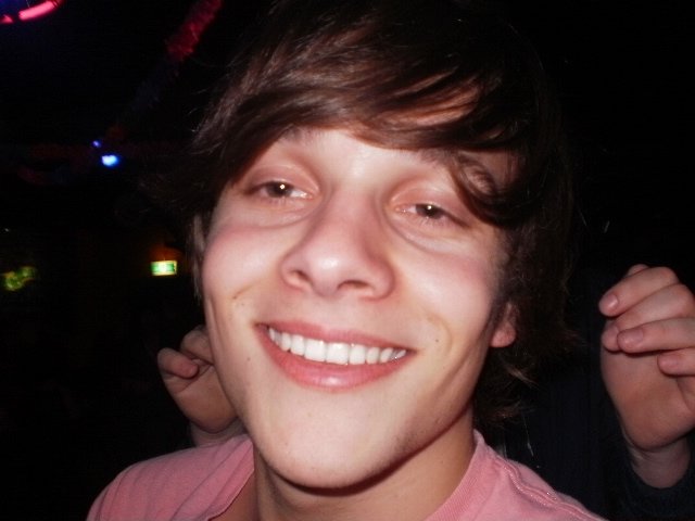 youngdesperate043.jpg